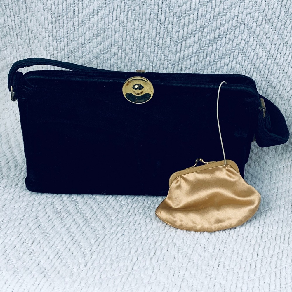 Vintage MW Evening Bag Womens OS Black Velvet Gold Clasp Shoulder Bag Coin Purse
